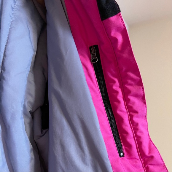 Spyder XT Double-Lined All Terrain Ski Jacket - Picture 10 of 11